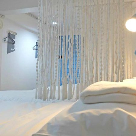 A Dude Mini Hostel (Adults Only) Chiang Mai Luaran gambar