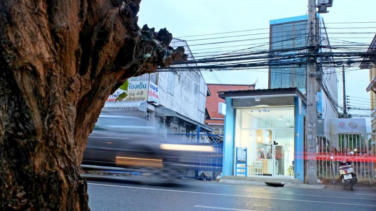 A Dude Mini Hostel (Adults Only) Chiang Mai Luaran gambar